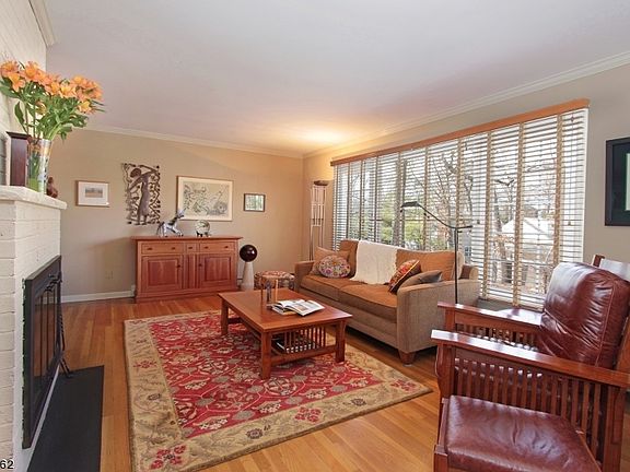 2nd image of 5 Tobin Ave