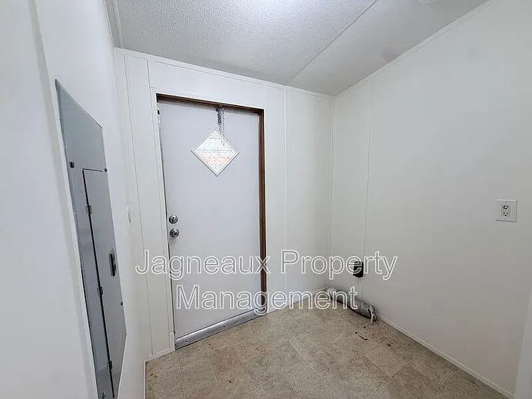 840 Sim Portie Rd — Photo 7