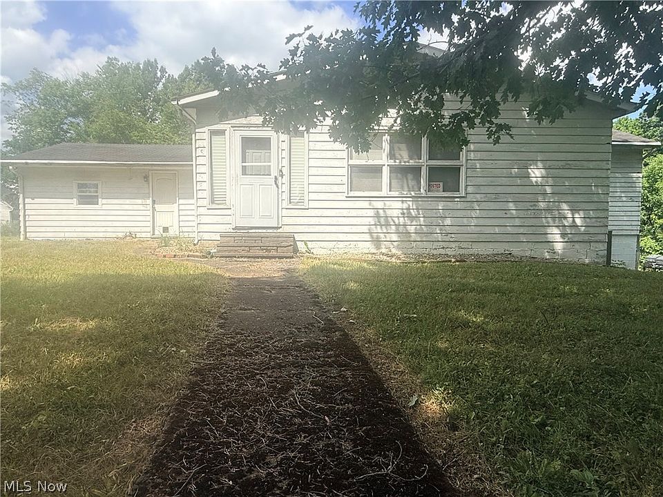 1st image of 4636 E 143rd St