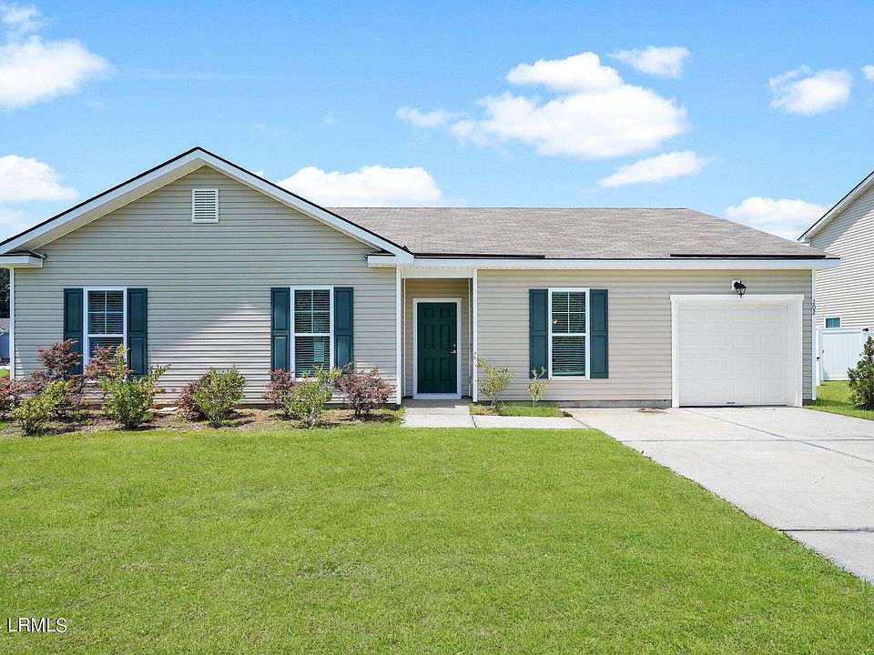 1st image of 202 Okatie Park Circle E