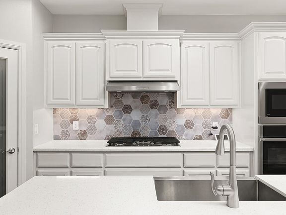 4th image of 520 Palo Blanco St