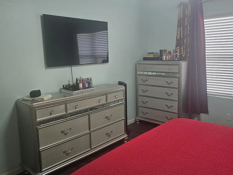 6038 NW Regent St — Photo 35