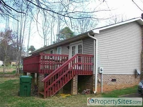2nd image of 121 Woodgreen Dr