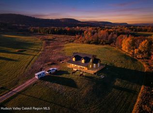 108 Wildberry Dr, Stamford, NY 12167