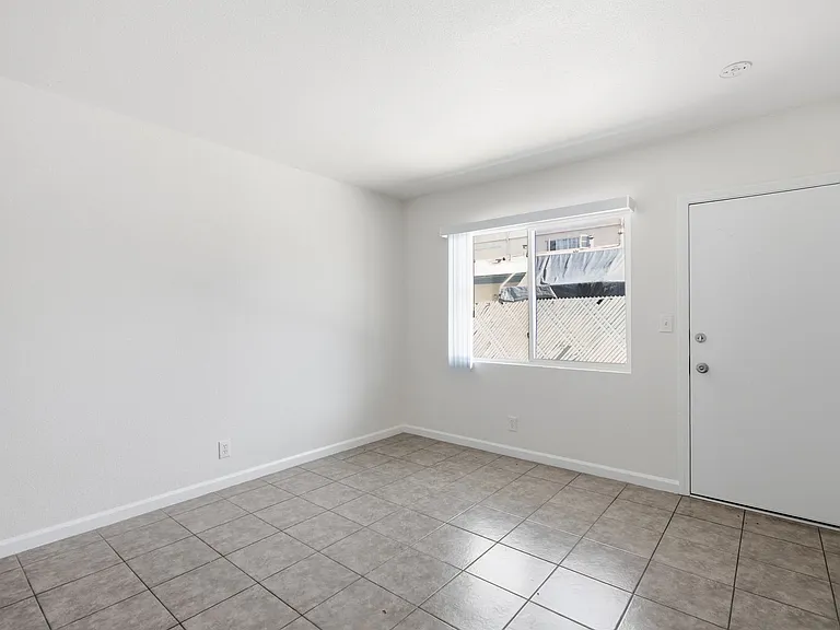 7101 Rugby Ave — Photo 5