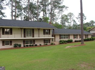 2021 Emory Dr, Tifton, GA 31794