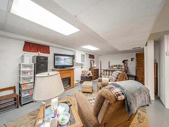 5th image of 508 Riley Rd