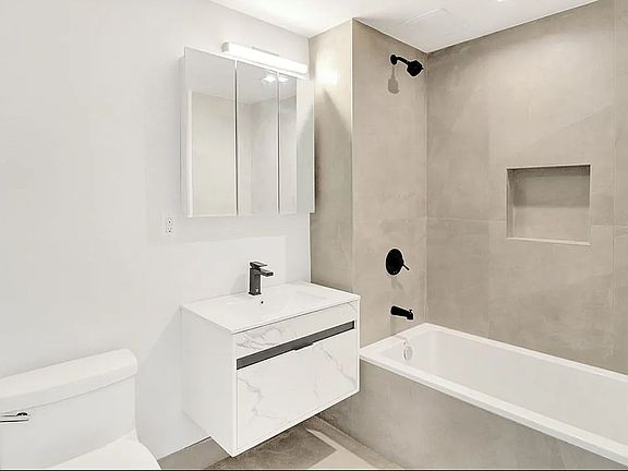 5th image of 469 Convent Ave #6B