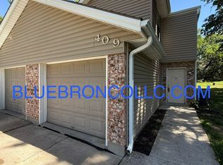 409 NE Churchill St, Lees Summit, MO 64086
