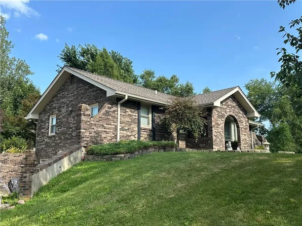 21753 Morrow Rd, Lawson, MO 64062