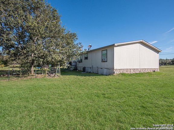 4th image of 22703 Savannah Hts