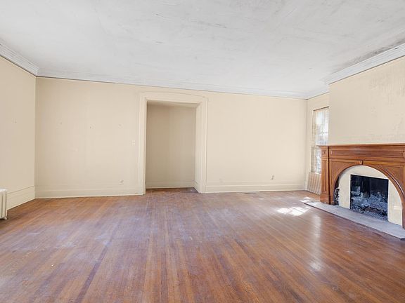 4th image of 1625 Peabody Ave