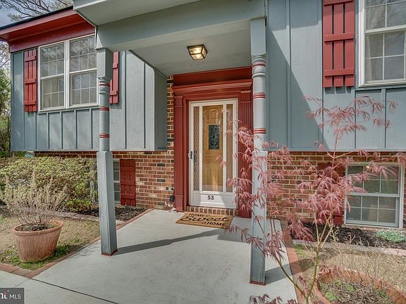 2nd image of 53 Hoe Cake Ln