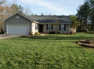 3574 Still Knoll Ln, Sherrills Ford, NC 28673