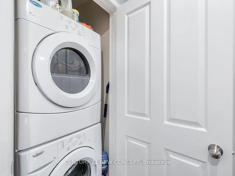 735 Sheppard Ave #33 — Photo 19