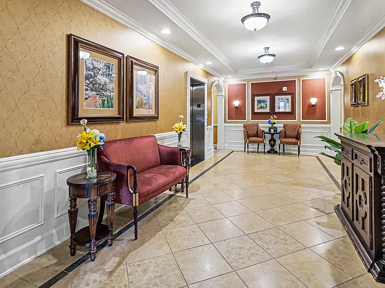 10400 Rosegate Ct #303 — Photo 3