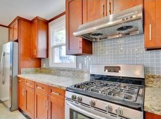 708 Washington St, Daly City, CA