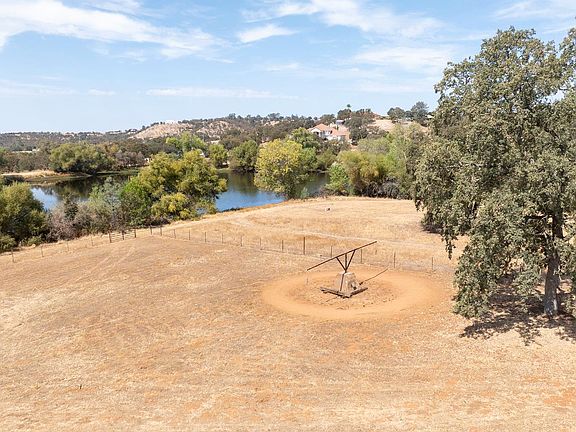 5th image of 4098 Paolini Rd