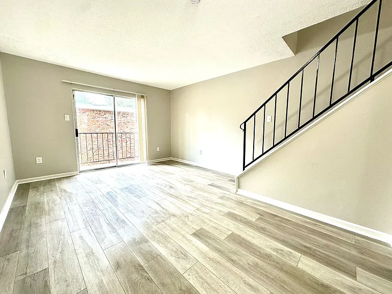 5665 McClelland Dr — Photo 26