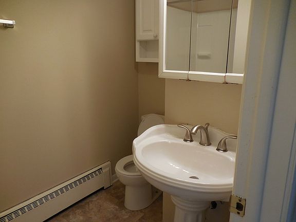 2nd image of 802 S Martin Luther King Jr Ave