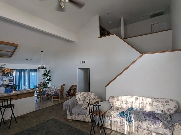 1140 W 7th St #A — Photo 14