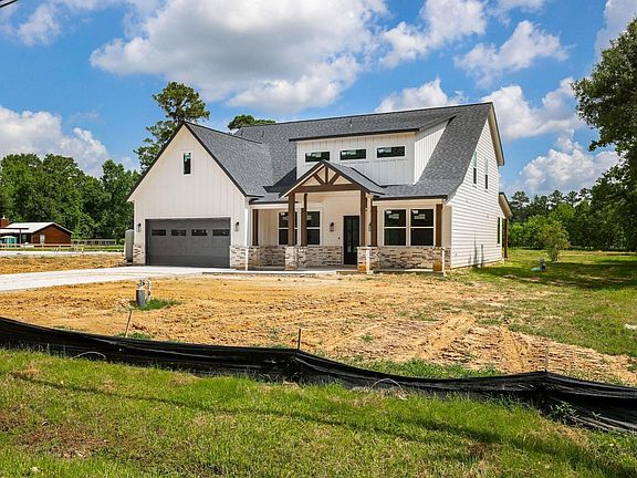 3rd image of 8806 Dogwood Dr