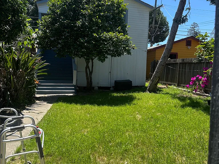 1019 1/2 Kentucky St #B — Photo 15