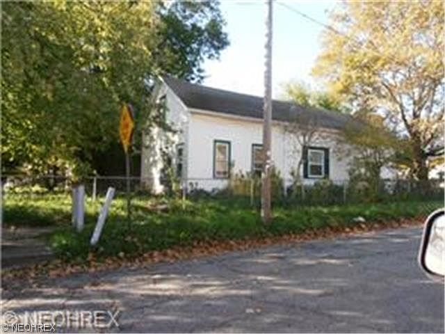 1st image of 3184 E 49th St