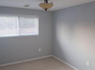 2839 Kalmia Lee Ct APT 202, Falls Church, VA 22042