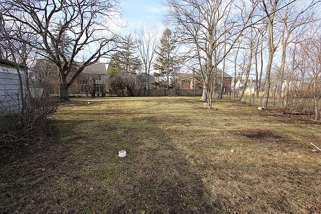 2nd image of 612 Hillside Rd