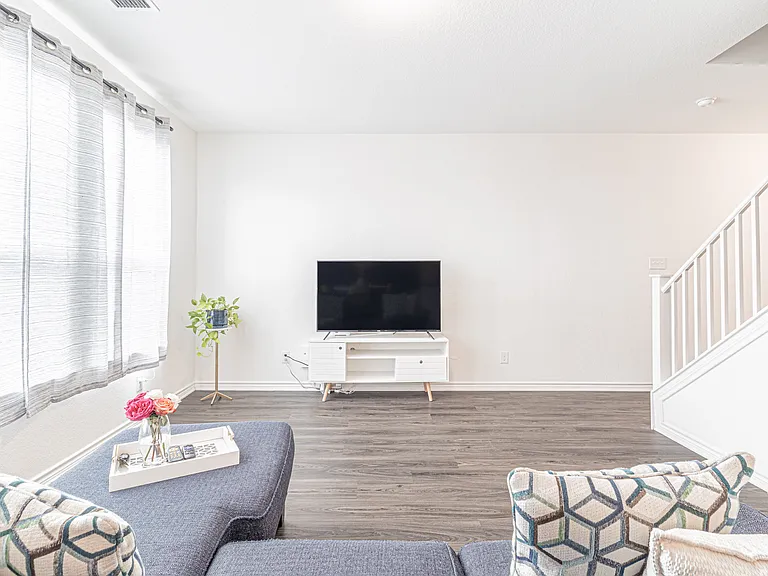 1518 Overlook Cv — Photo 10