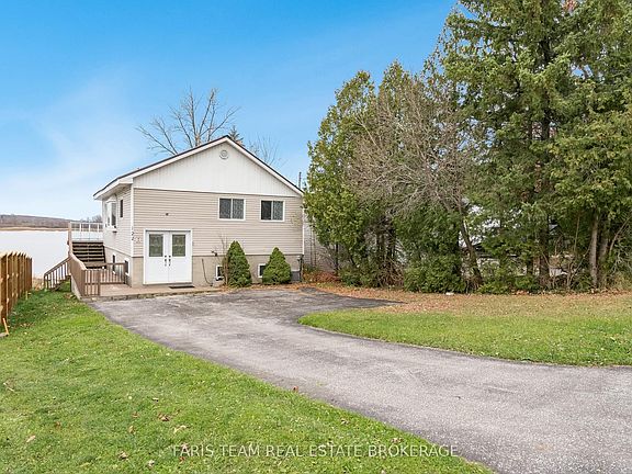 2nd image of 122 Mitchells Beach Rd