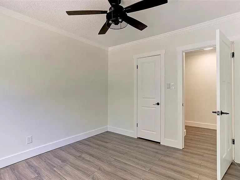 2144 Alameda Ave — Photo 14
