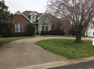 811 McClain Dr, Clarksville, TN 37040