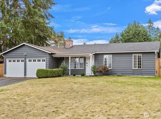 32 223rd St SW, Bothell, WA 98021