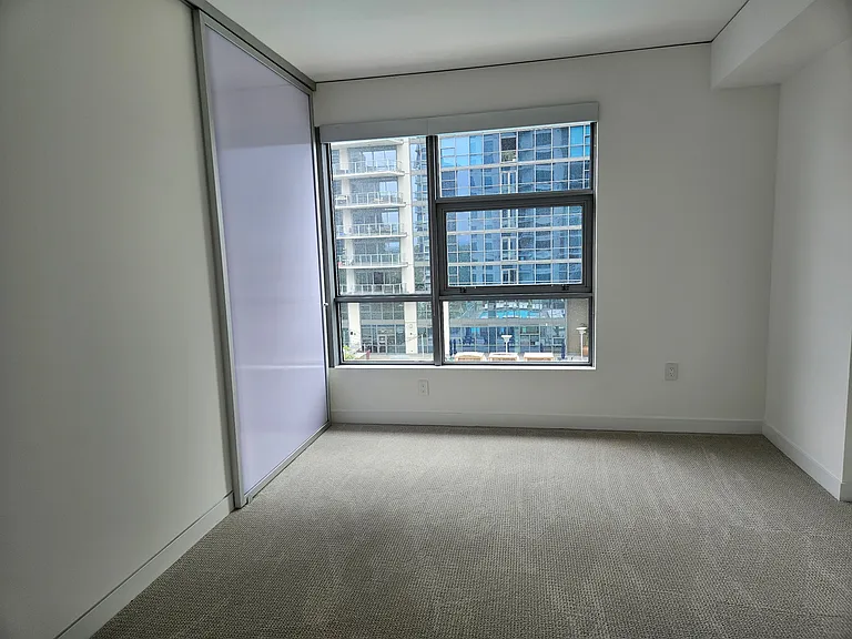 9 Macarthur Pl #N604 — Photo 25