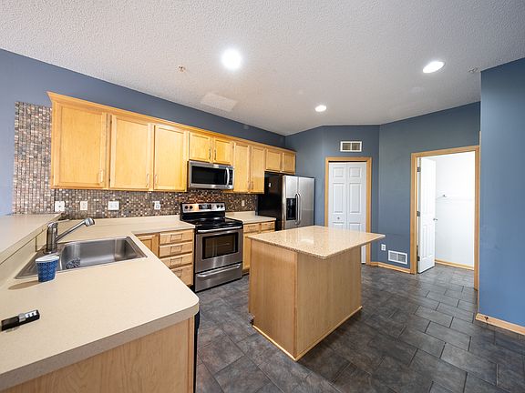 3rd image of 13616 Brass Pkwy