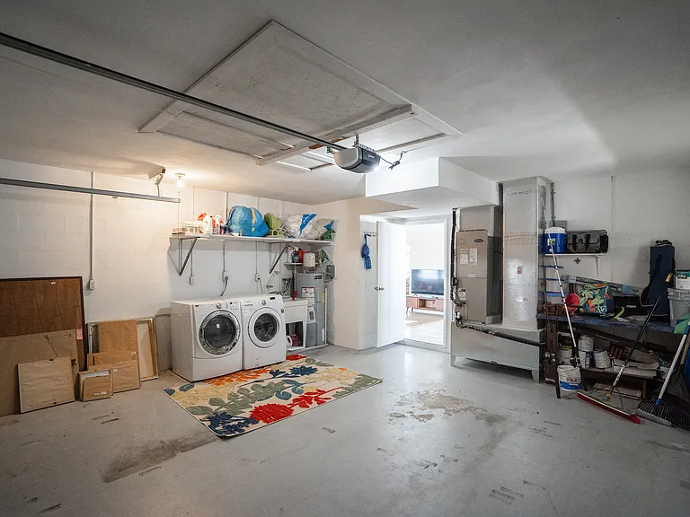 291 N Tessier Dr — Photo 67