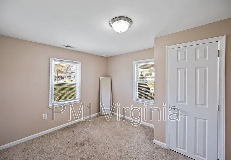 4217 Dunning Rd — Photo 8