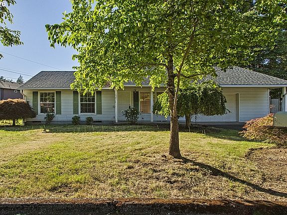 2nd image of 3301 SE 175th Pl