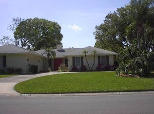 1455 Fairway Dr, Dunedin, FL 34698