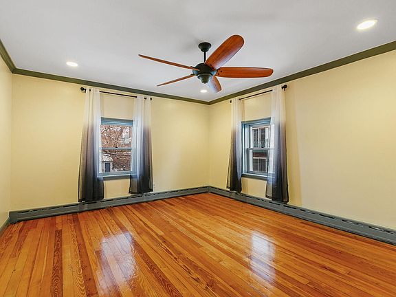 4th image of 2302 1/2 Blaisdell Ave