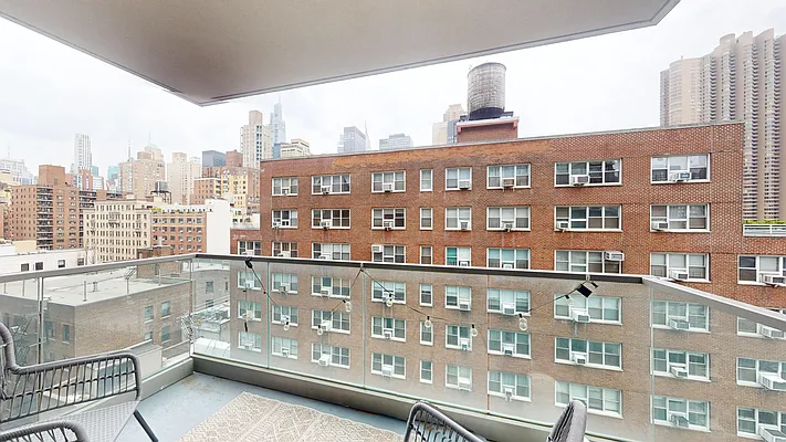 Rented by Bond New York | media 19