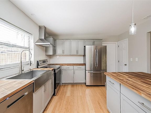 4th image of 515 SANDALWOOD DRIVE
