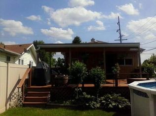 201 Bruce Rd, Lockport, IL 60441