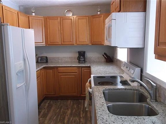 4th image of 406 Clayton Ave