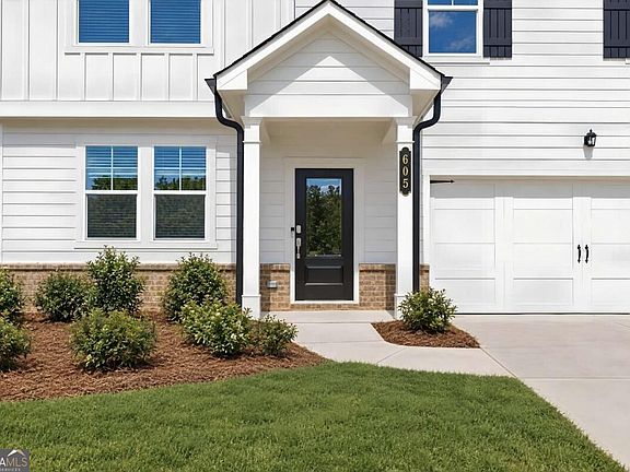 2nd image of 605 Mabry Creek Ln