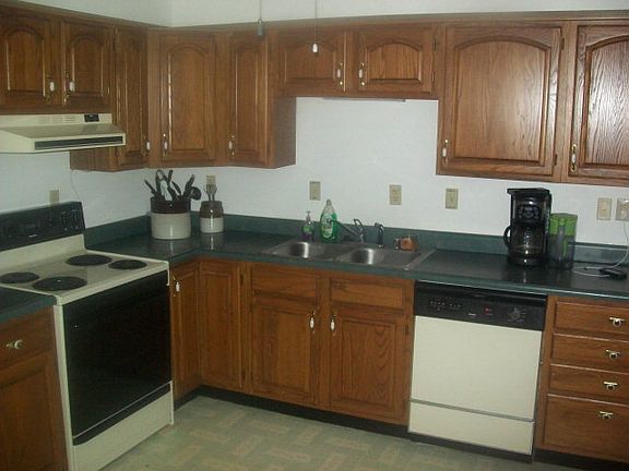 4th image of 2208 Weston Way