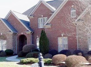 3346 Reflecting Dr, Chattanooga, TN 37415