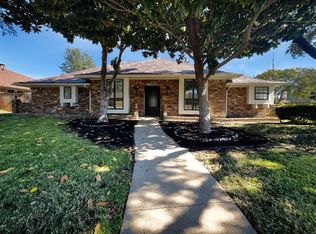 5008 Urban Crest Rd, Dallas, TX 75227